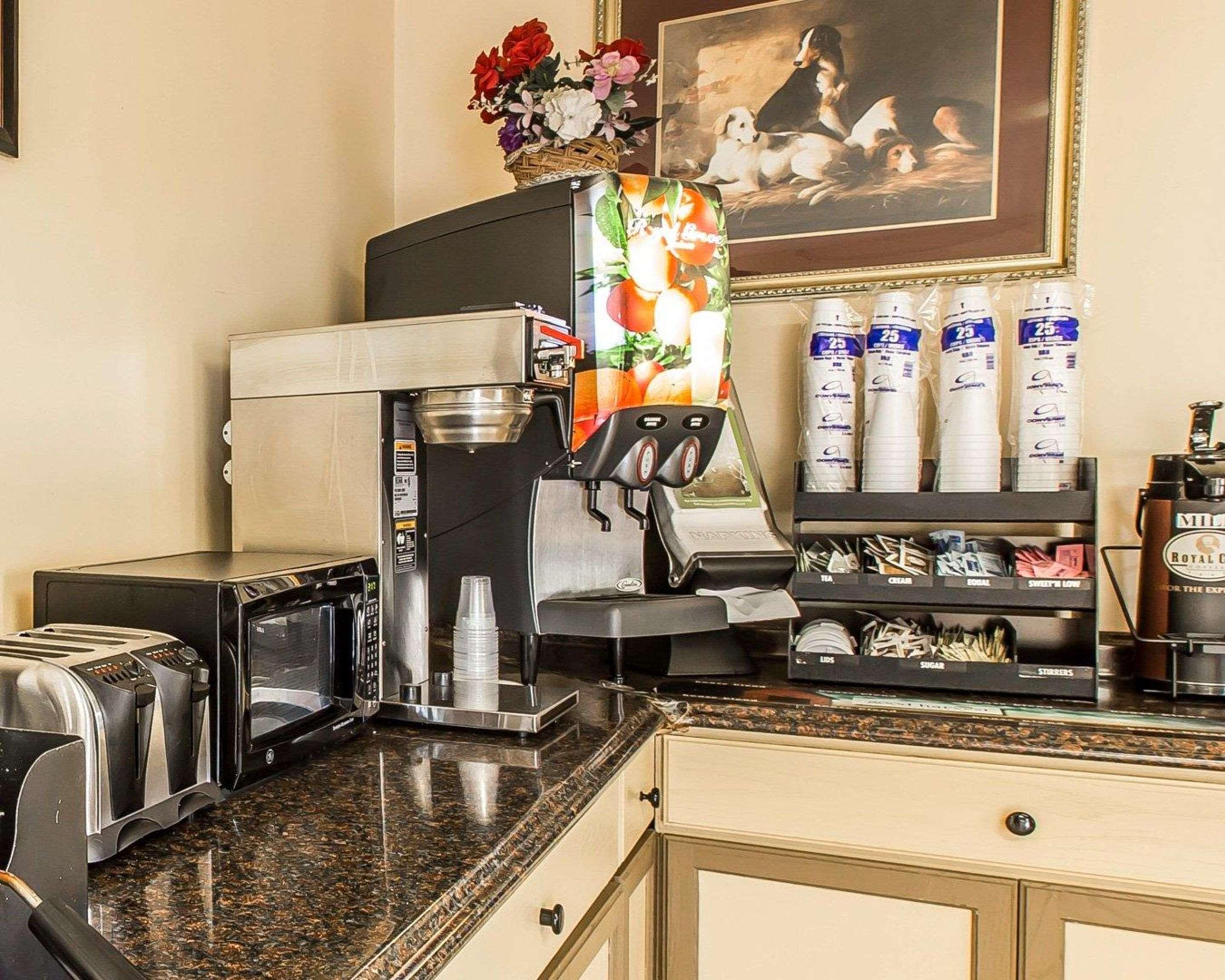 Econo Lodge Мейкон Экстерьер фото